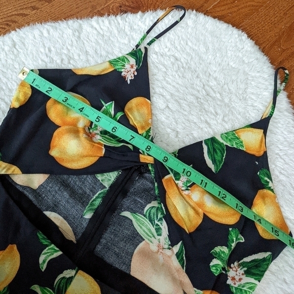 URBAN OUTFITTERS kimchi blue lemon print short romper - Picture 9 of 14